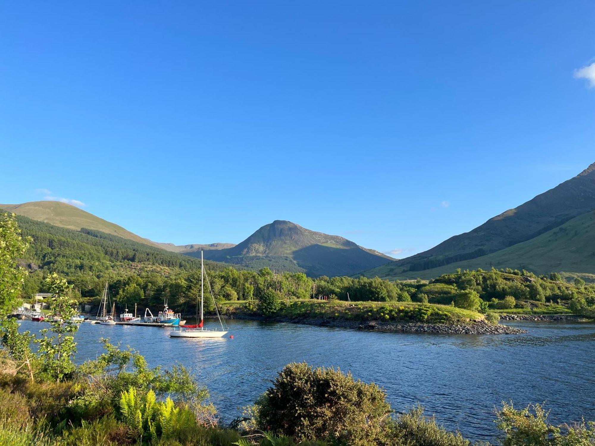 The Heronry Hideaway With Luxury Hot Tub Ballachulish Exterior photo