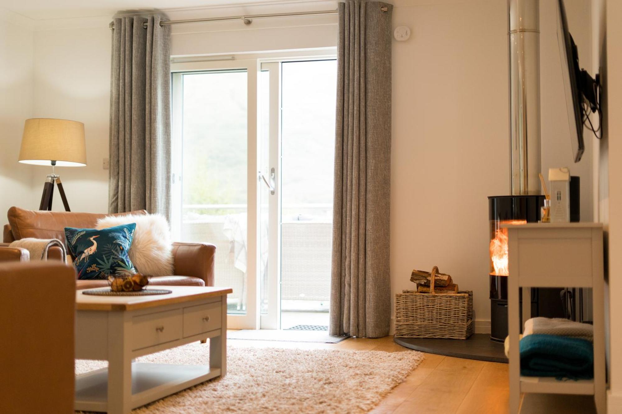 The Heronry Hideaway With Luxury Hot Tub Ballachulish Exterior photo