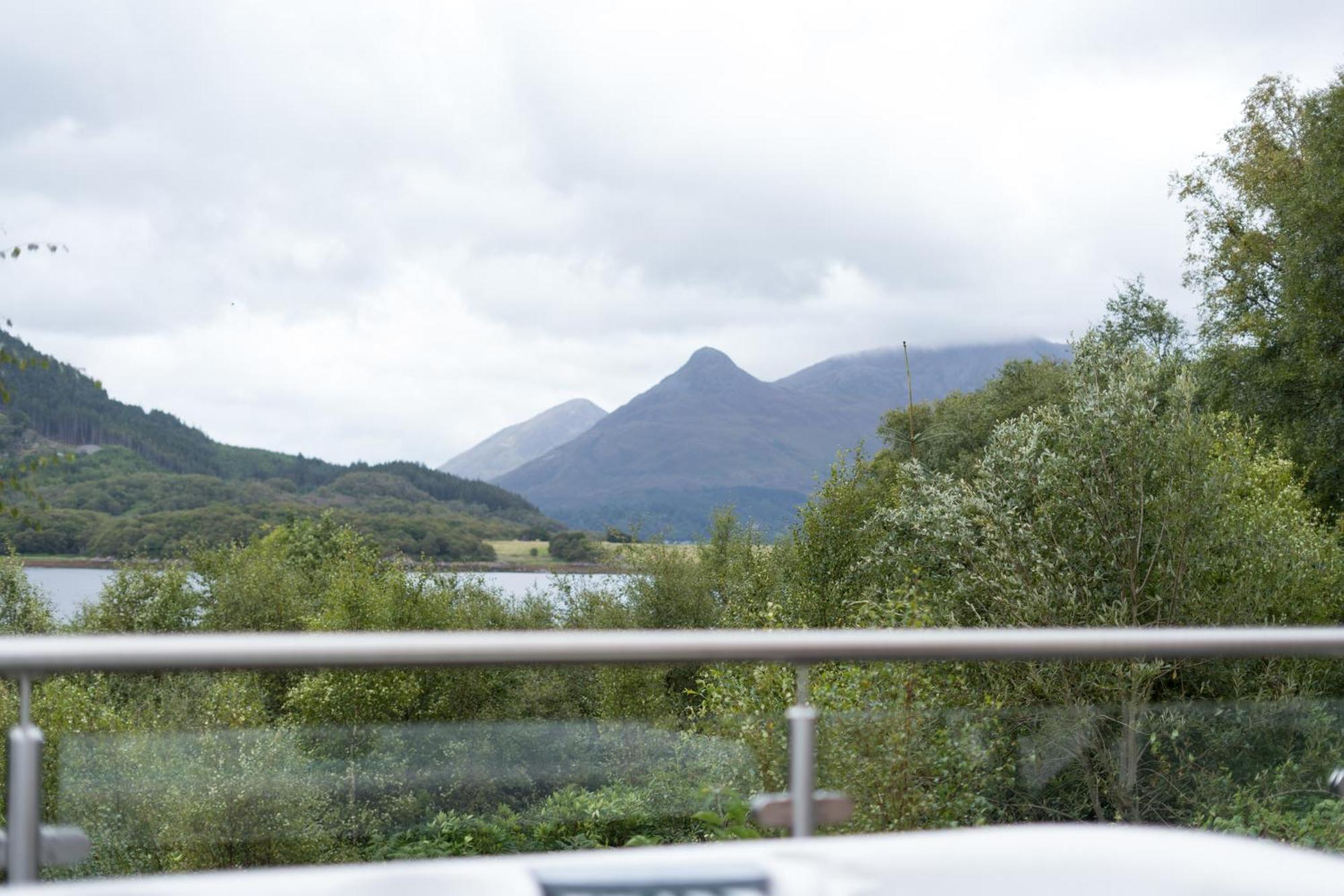 The Heronry Hideaway With Luxury Hot Tub Ballachulish Exterior photo