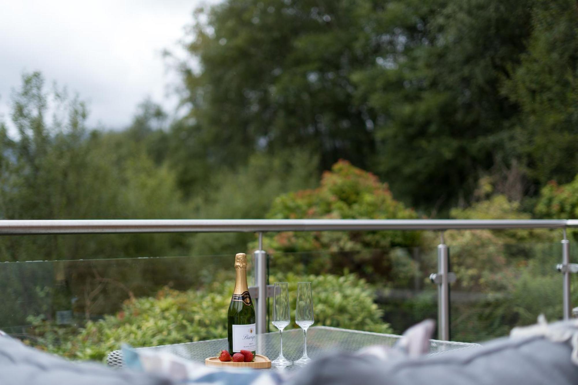 The Heronry Hideaway With Luxury Hot Tub Ballachulish Exterior photo